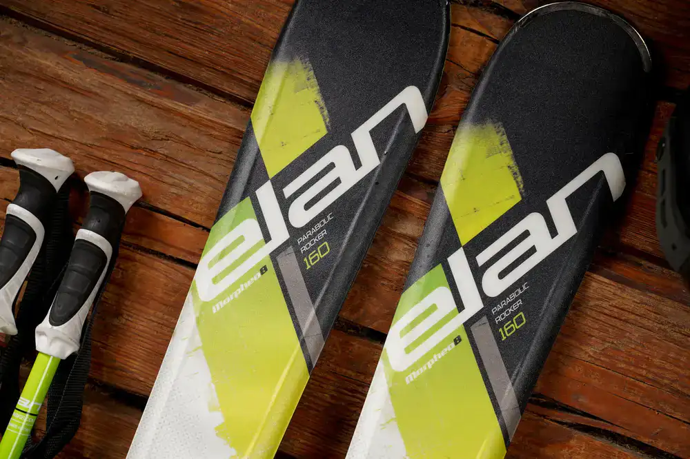 Winter sports gear tuning equipment